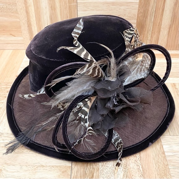 PETER BETTLEY London Chocolate Brown Straw Velvet Feather Fascinator Hat - Picture 8 of 16